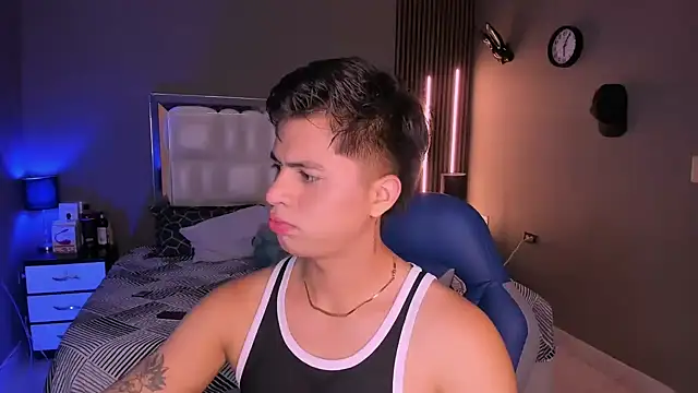 Niicky1  online show from 03.12.25