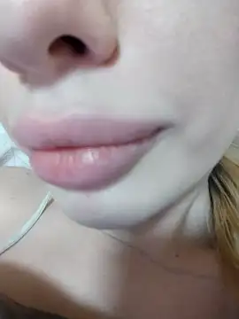 Elza kom online show from 02.21.25