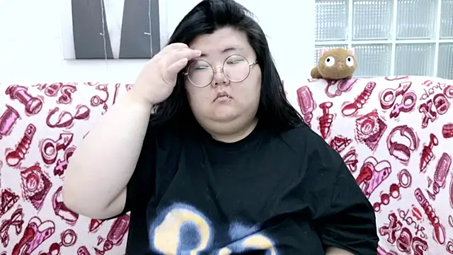 Nadine asian online show from 04.09.26