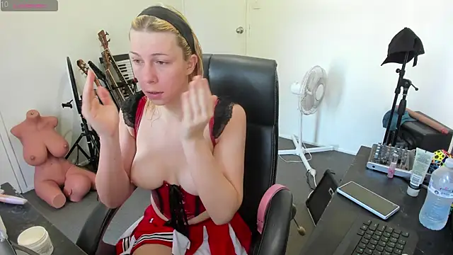 Ts-lucy-lux online show from 11.05.25