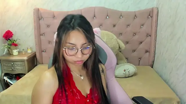 XSmaggiiee online show from 01.15.25