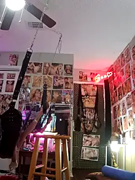 luvs2cumm69 online show from 03.15.25