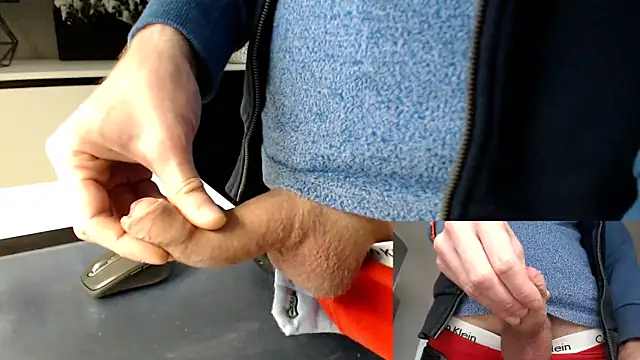 Snapshot of sperma_tributes chatting on 01.17.25 sperma tributes online show from 01.17.25