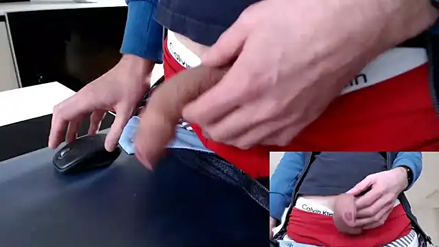 Snapshot of sperma_tributes chatting on 01.21.25 sperma tributes online show from 01.21.25