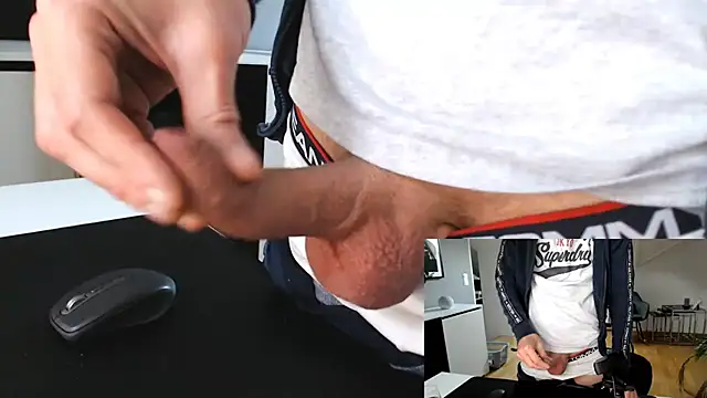 Snapshot of sperma_tributes chatting on 09.26.25 sperma tributes online show from 09.26.25