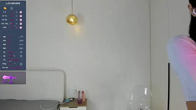 Lee yoo online show from 04.12.26