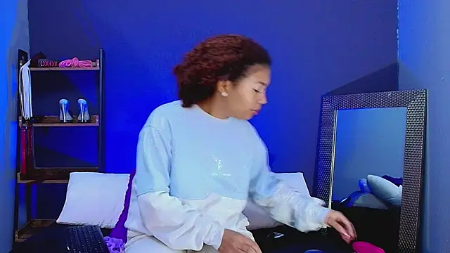 Snapshot of JadaRoberts chatting on 02.05.25 JadaRoberts online show from 02.05.25