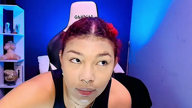 Snapshot of JadaRoberts chatting on 09.24.25 JadaRoberts online show from 09.24.25