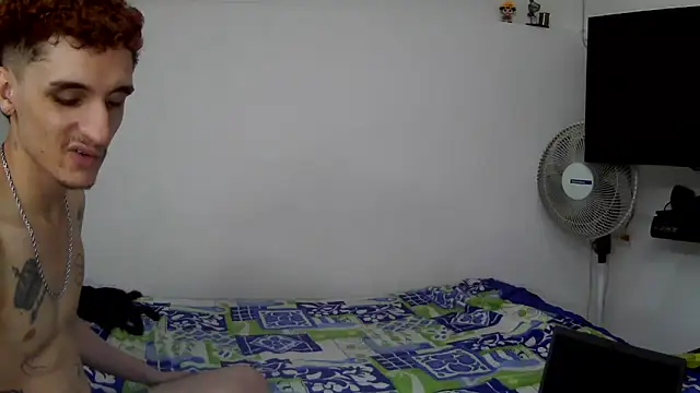 Snapshot of TheKing6ix9ine69 chatting on 12.20.24 TheKing6ix9ine69 online show from 12.20.24