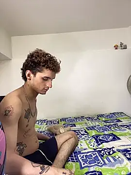 Snapshot of TheKing6ix9ine69 chatting on 01.31.25 TheKing6ix9ine69 online show from 01.31.25
