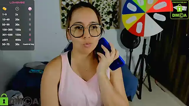 Snapshot of isa_loves_cum chatting on 10.02.25 isa loves cum online show from 10.02.25