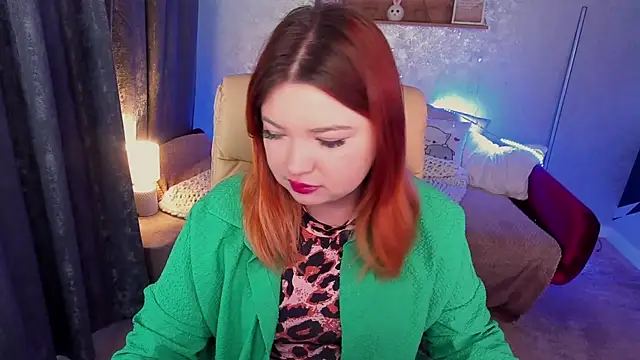 RosieMoons online show from 01.14.25