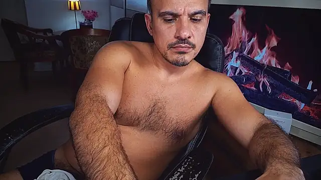 officeman7 online show from 12.11.24