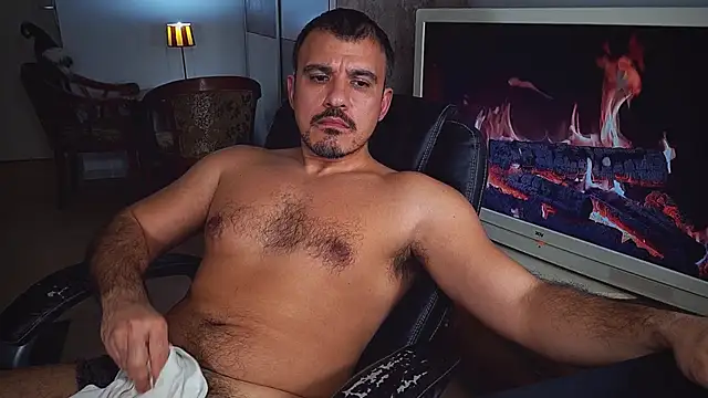 officeman7 online show from 12.20.24