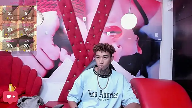 sexy blacks  online show from 03.13.25