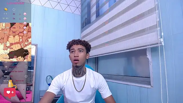 sexy blacks  online show from 03.19.25