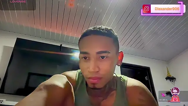Snapshot of sexy_blacks_ chatting on 06.08.26 sexy blacks online show from 06.08.26