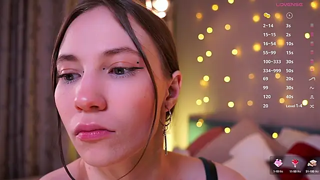 askaudrey  online show from 01.03.25