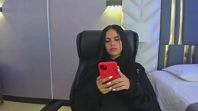 ChloeHarper  online show from 02.13.26