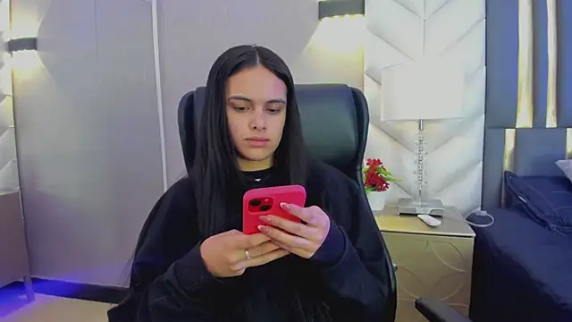 ChloeHarper  online show from 04.14.26