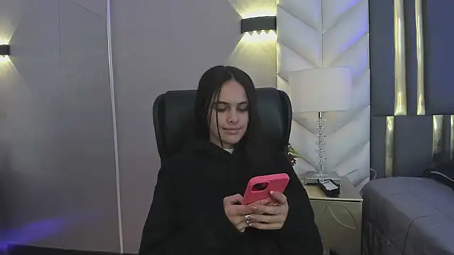 ChloeHarper  online show from 04.17.26