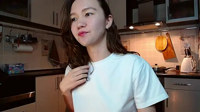 Kelly Yon online show from 03.14.25