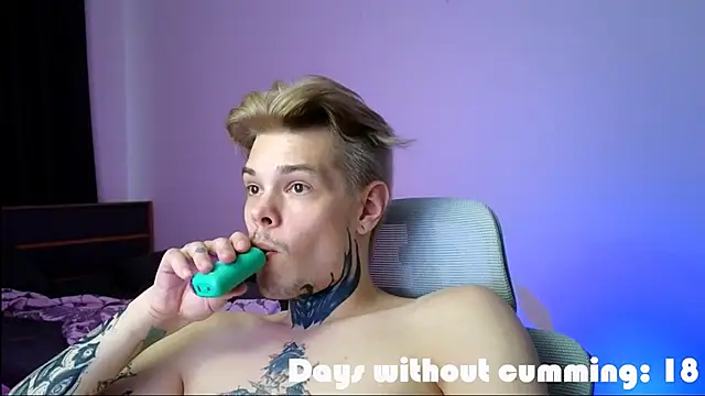 DENIS HERE online show from 05.12.26