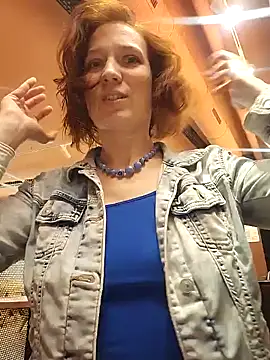 Exhibitionsplit online show from 02.24.25