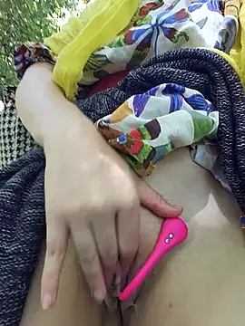 Exhibitionsplit online show from 09.14.25