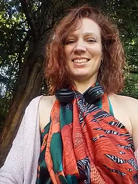 Exhibitionsplit online show from 10.01.25