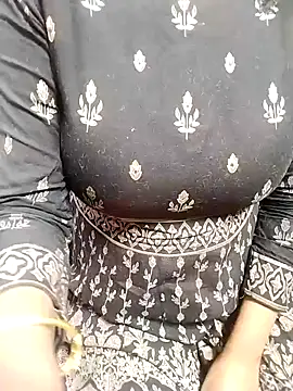 Snapshot of Shreya727 chatting on 12.13.24 Shreya727 online show from 12.13.24