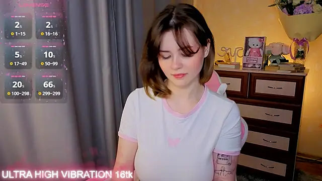 cutie mili online show from 10.22.25