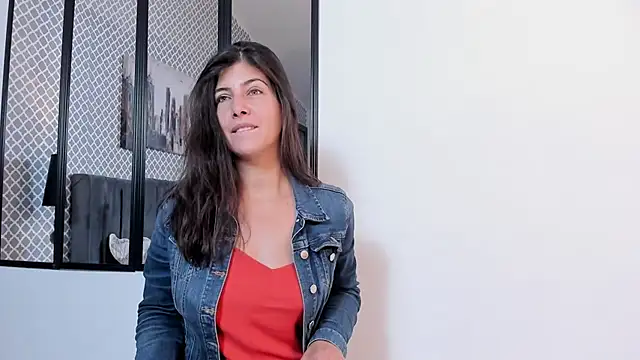 scarlett moore online show from 01.20.25