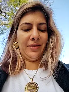 scarlett moore online show from 03.04.26