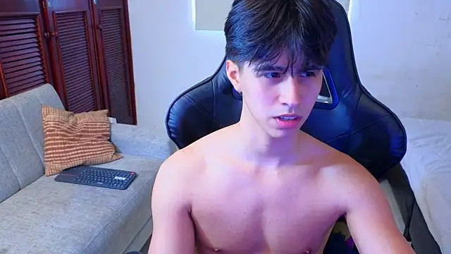 Snapshot of carl_dixon chatting on 10.08.25 carl dixon online show from 10.08.25