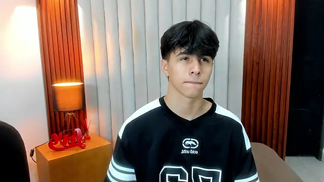 Snapshot of carl_dixon chatting on 10.18.25 carl dixon online show from 10.18.25