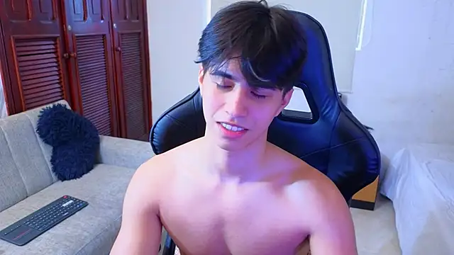 Snapshot of carl_dixon chatting on 10.29.25 carl dixon online show from 10.29.25