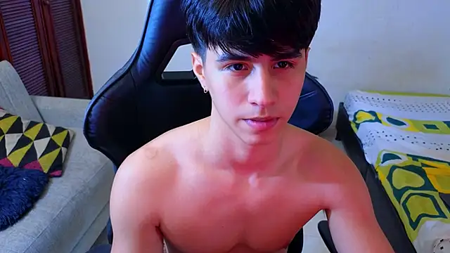 Snapshot of carl_dixon chatting on 11.18.25 carl dixon online show from 11.18.25