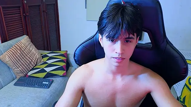 Snapshot of carl_dixon chatting on 11.24.25 carl dixon online show from 11.24.25