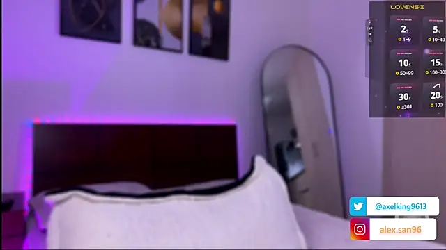 AxelKing1326 online show from 11.12.25