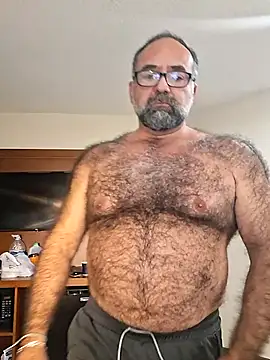 chainjulious online show from 10.23.25