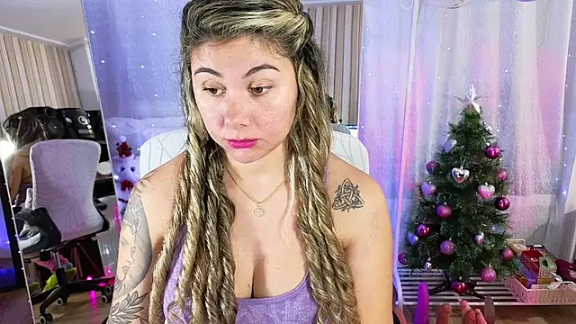 Tawny cox online show from 12.18.25