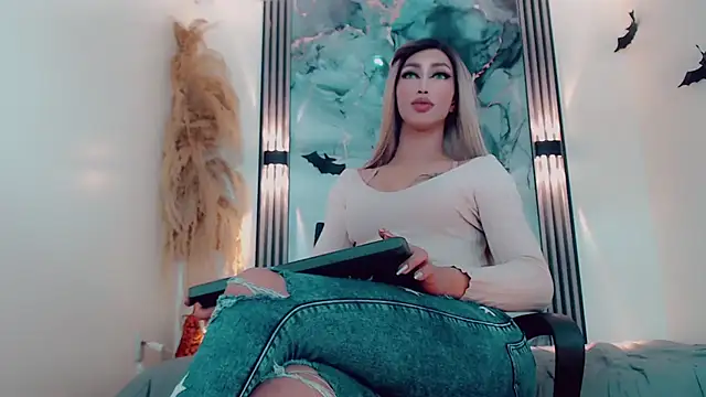 hilary rodriguez online show from 10.24.25