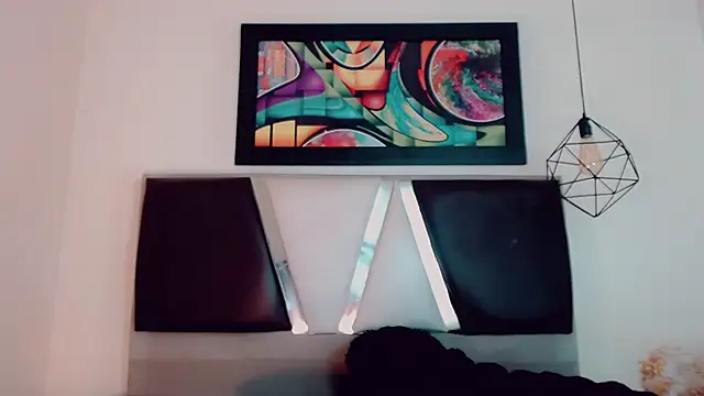 hilary rodriguez online show from 12.20.25