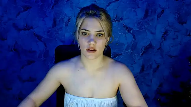 Snapshot of nika_gold1 chatting on 01.15.25 nika gold1 online show from 01.15.25