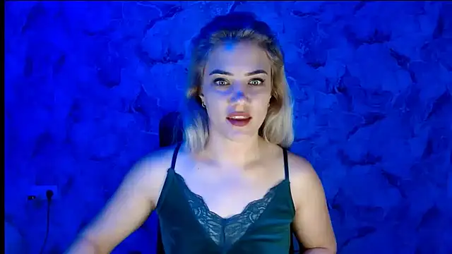 Snapshot of nika_gold1 chatting on 09.25.25 nika gold1 online show from 09.25.25