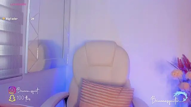 Snapshot of missbrianna chatting on 12.14.25 missbrianna online show from 12.14.25