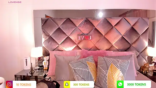 Snapshot of sofhiaa_adaams chatting on 03.14.25 sofhiaa adaams online show from 03.14.25