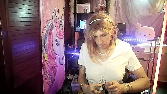 Ombeline1 online show from 03.22.25