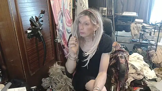 Ombeline1 online show from 05.28.26